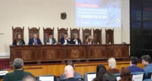 Saúde no ES atinge R$ 5 bilhões em despesas e registra aumento de judicialização e febre Oropouche