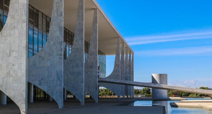 Brasil ativará a Lei de Reciprocidade em resposta à nova tarifa de 25% dos EUA – Em Dia ES