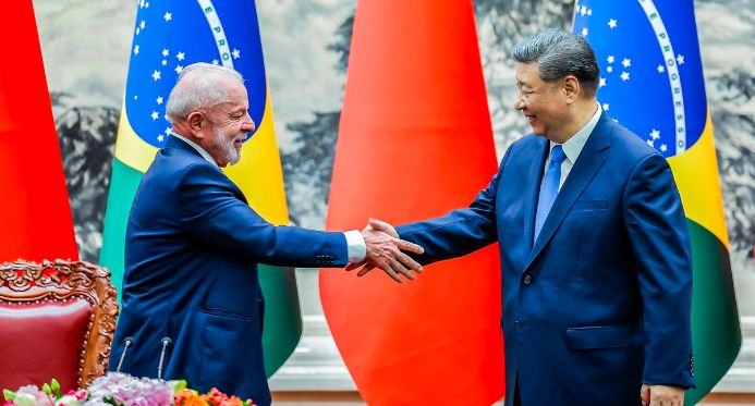 China declara apoio ao Brasil contra interferências externas em meio às tarifas de Trump e aos ataques de Milei – Em Dia ES