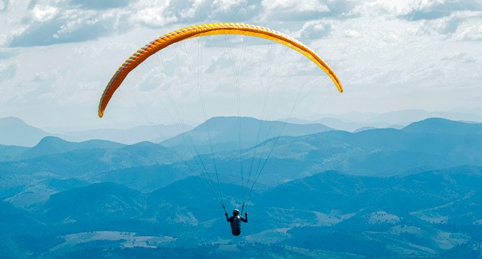 Competição radical de voo livre cruzará 600 km de montanhas no ES