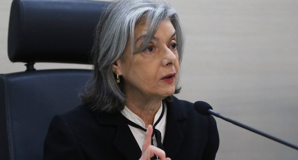 A democracia é uma responsabilidade popular e exige resistência contínua, diz Cármen Lúcia – Em Dia ES