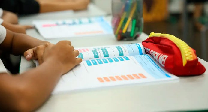 Educação política passa a fazer parte do currículo escolar brasileiro – Em Dia ES