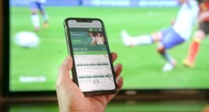 Um em cada três brasileiros aposta na Copa do Mundo e governo investiga canais para promessas abusivas de lucros