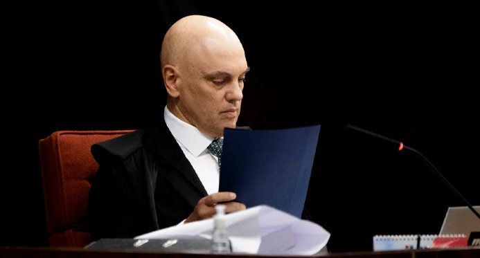 Moraes suspende visitas de Flávio Bolsonaro ao pai após publicação de carta – Em Dia ES