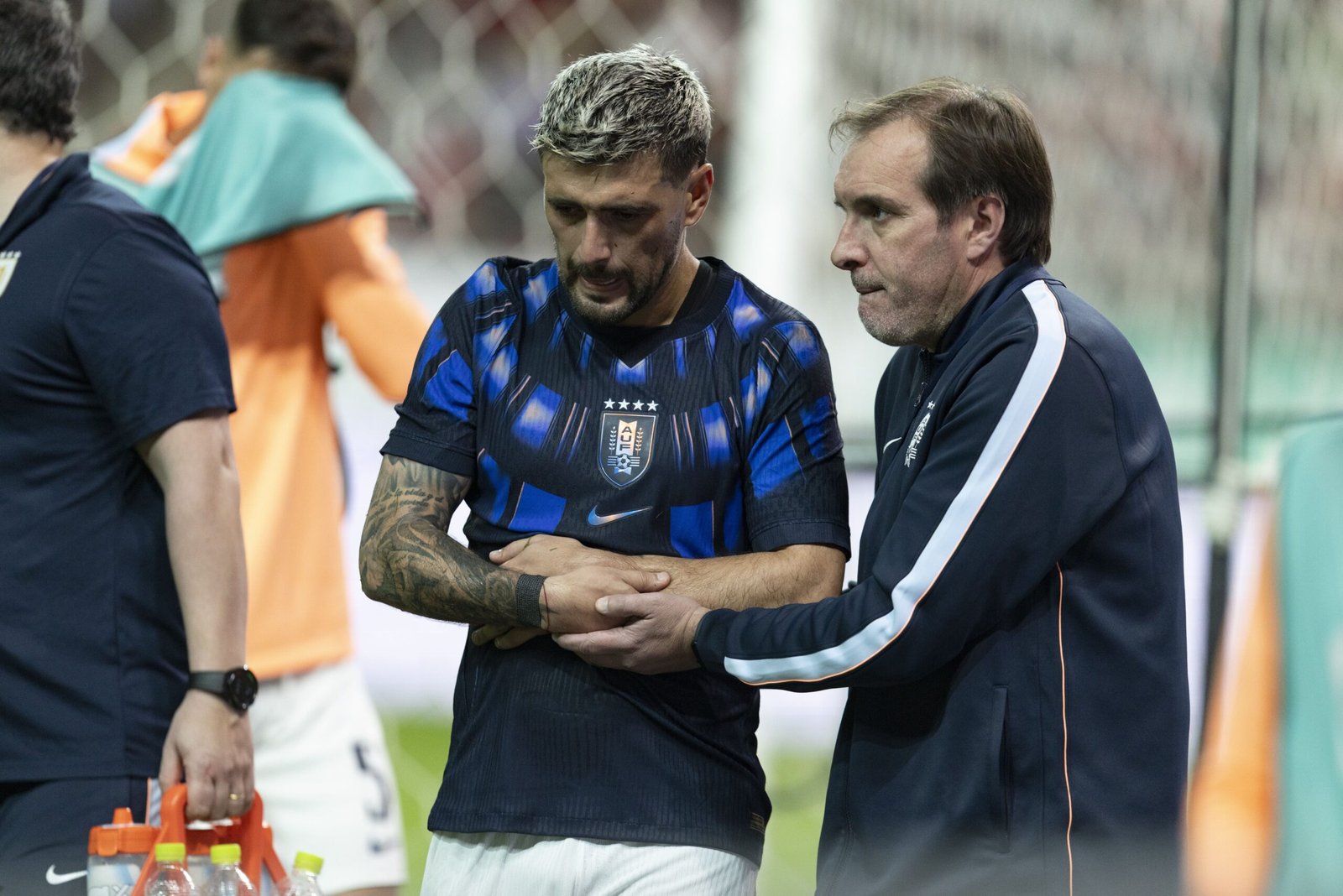 Arrascaeta, Mbappé, Havertz e mais: veja atletas lesionados na Data Fifa