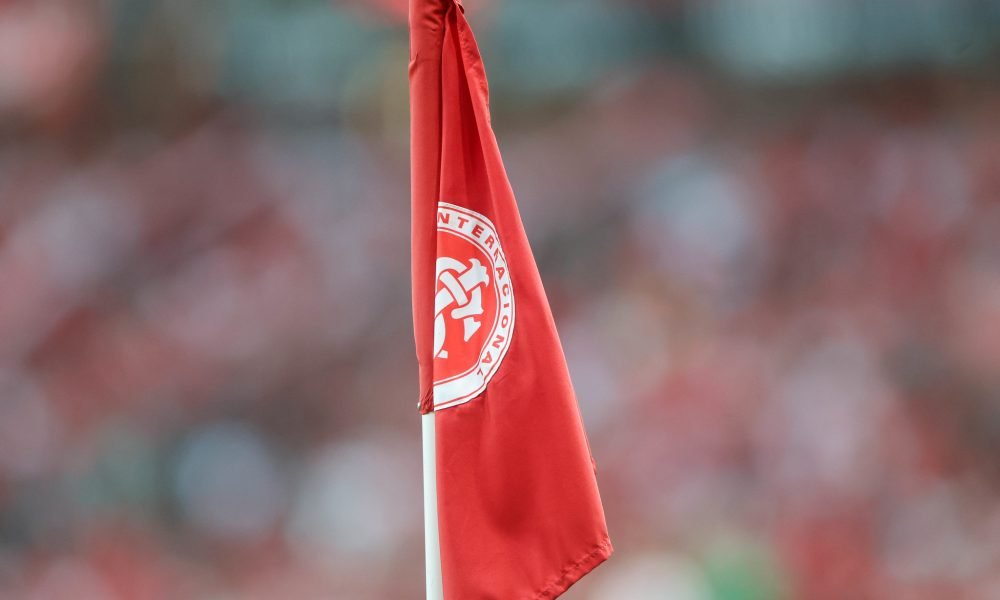 Internacional é acionado na Justiça por dívida milionária com ex-jogador do clube