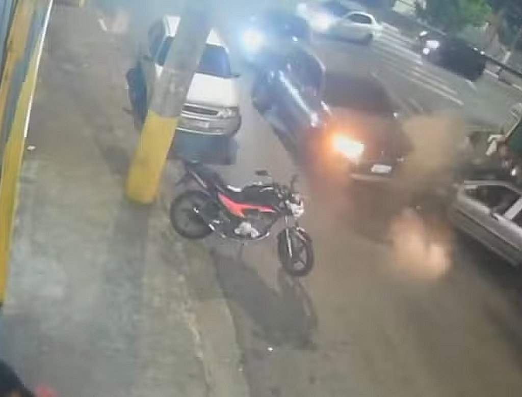 Após culto, mulher morre atropelada na frente da própria mãe; veja VÍDEO