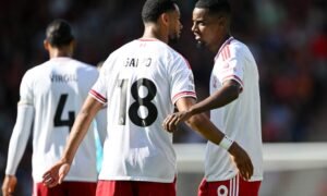 Liverpool confirma lesões de Gakpo e Isak durante Data Fifa