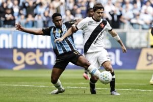 Sosa elogia torcida e brinca com Colidio antes de Vasco x Boca: "Perguntava todos os dias se poderia jogar "