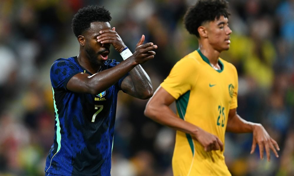 Brasil vence a Austrália, mas desempenho ainda deixa dúvidas para Ancelotti