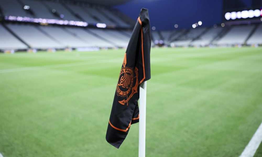 Corinthians recebe proposta para novo patrocinador master