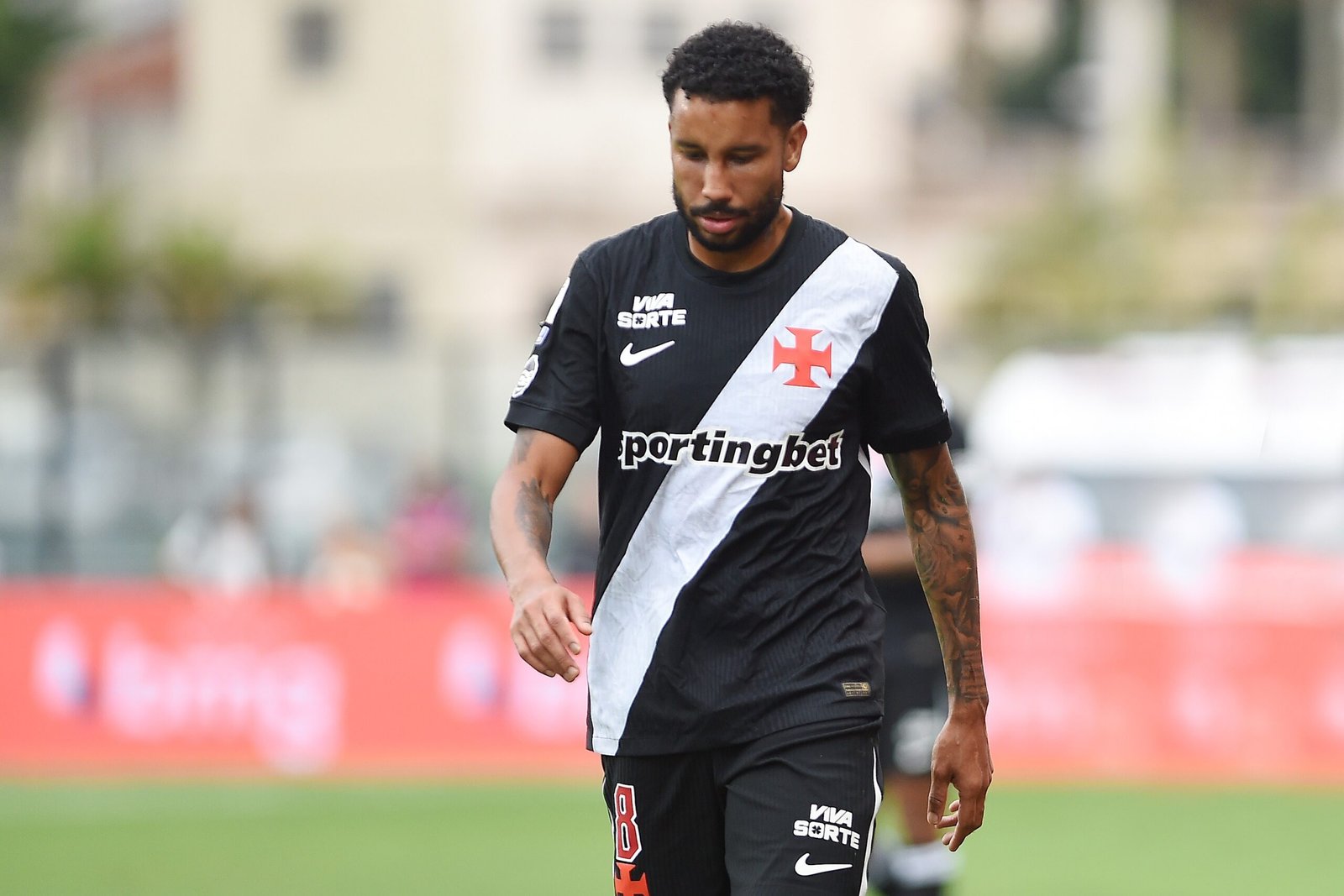 Vasco tem nove jogadores com contrato até dezembro; veja situações