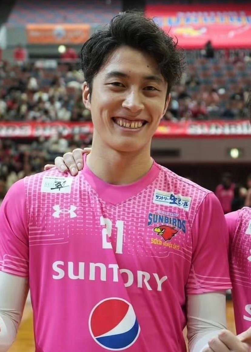 Jogador de vôlei é o 1º do Japão a se declarar gay: "Lutei contra um certo aspecto de mim"