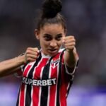 Quem é Isa, responsável por quebrar sequencia do Corinthians feminino