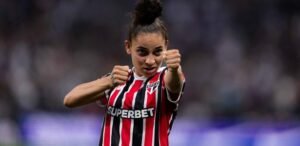 Quem é Isa, responsável por quebrar sequencia do Corinthians feminino