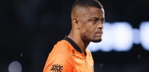 Paulo Vítor, goleiro do Atlético-GO, durante partida contra o Goiás, pela Série B