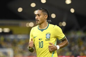 Presidente do Barcelona critica Data Fifa após lesão de Raphinha na Seleção