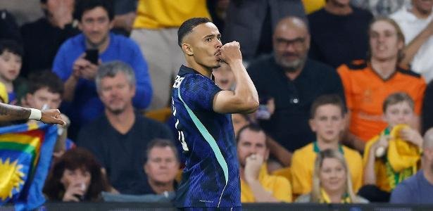 Vanderson comemora seu gol sobre a Austrália, o primeiro pela seleção brasileira