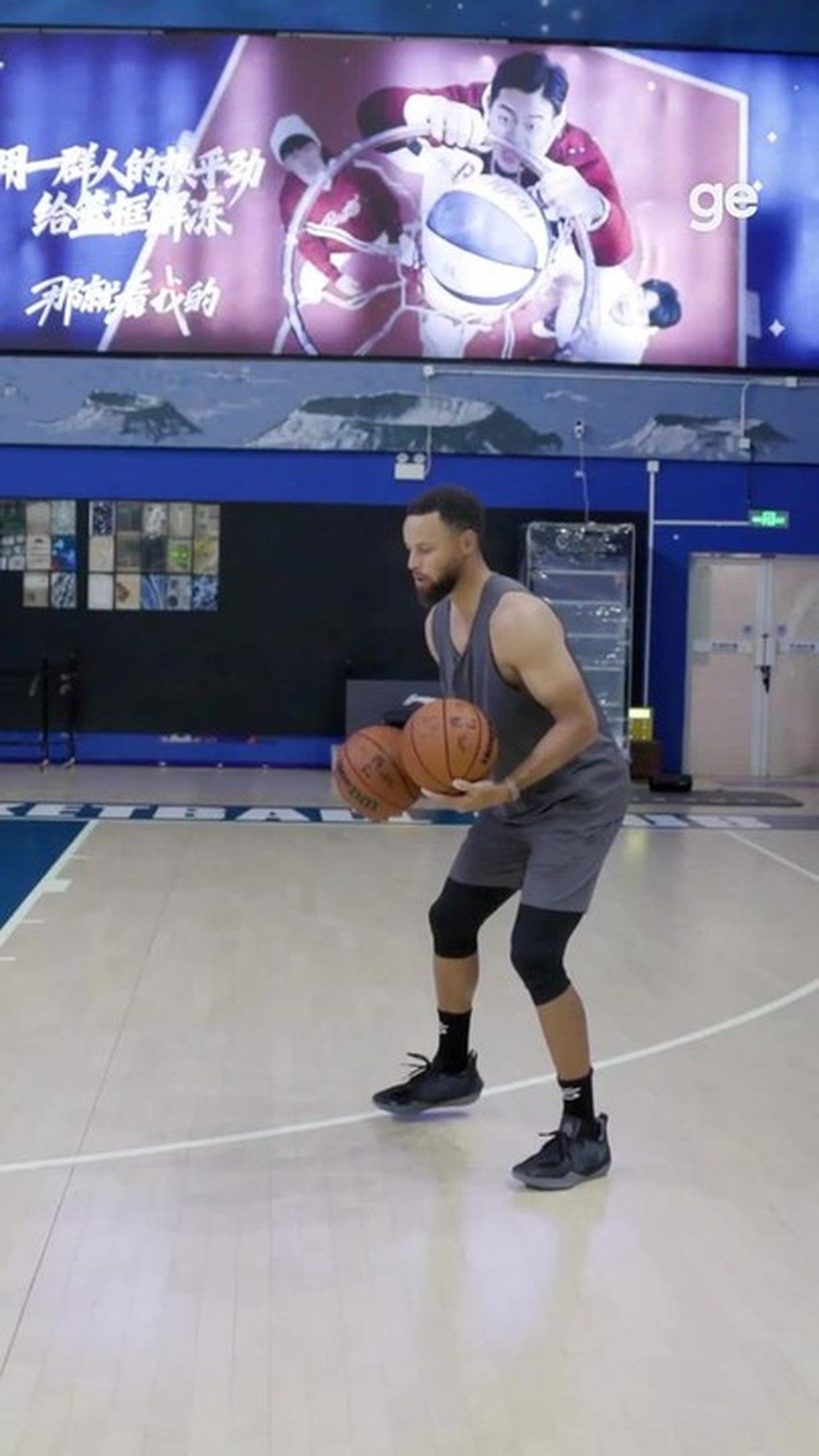 Curry acerta 100% e Warriors atropela Nuggets na NBA