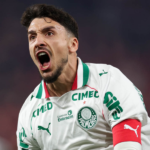 Palmeiras vence Athletico e assume liderança provisória do Brasileirão