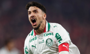 Palmeiras vence Athletico e assume liderança provisória do Brasileirão
