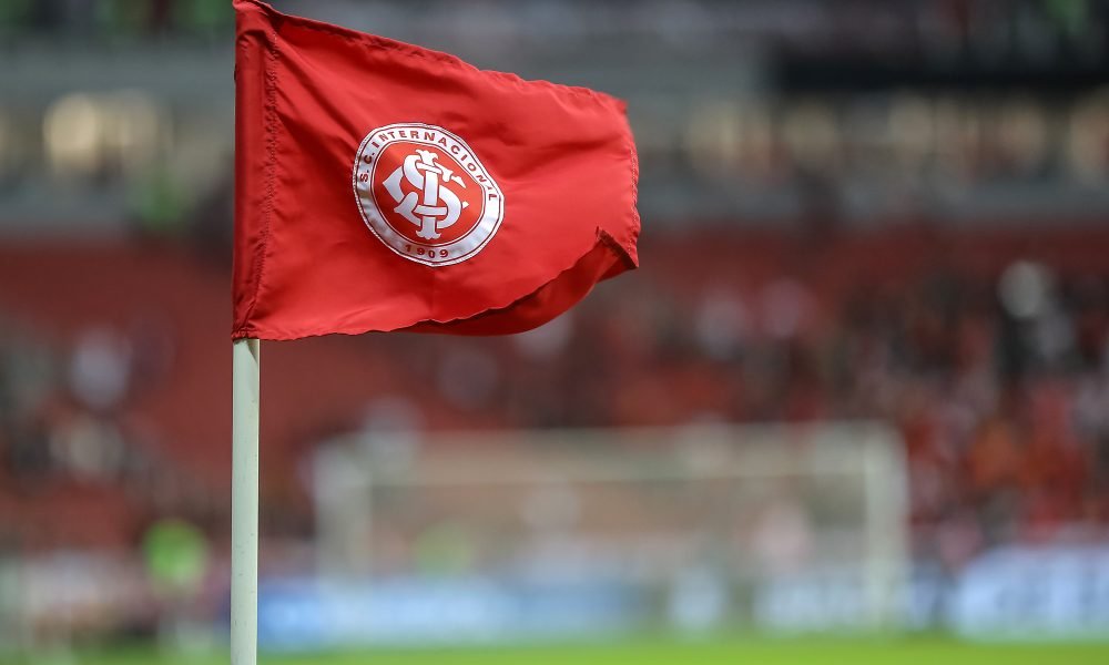 Internacional sofre transfer ban e enfrenta novas restrições financeiras