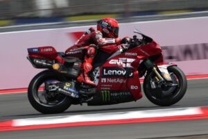 MotoGP: Márquez vence sprint e assume liderança; Moreira é 17º