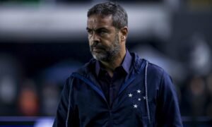 Artur Jorge protagoniza discussão com torcedores do Bragantino