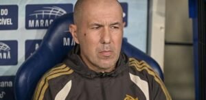 Leonardo Jardim diz que Flamengo pode jogar final da Libertadores