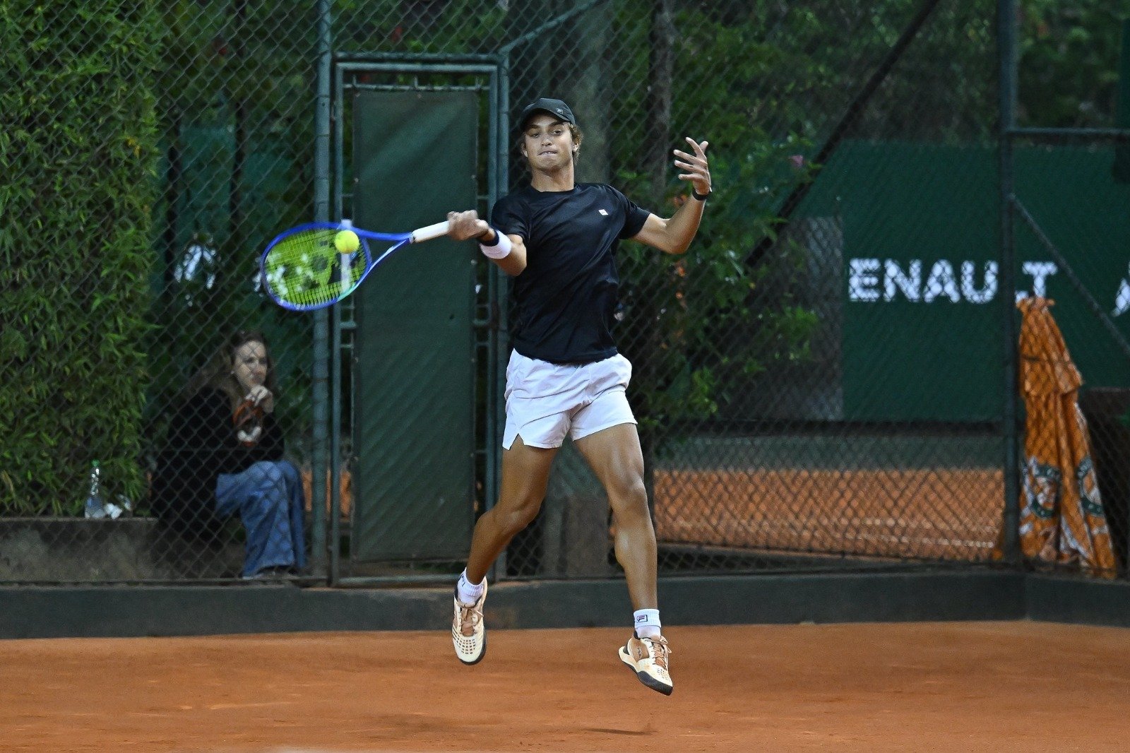 Carlos Lino marca 1º ponto na ATP em João Pessoa, Storck também avança