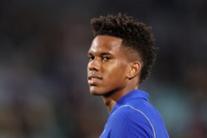 Estêvão no Chelsea: falta de minutos preocupa antes de convocação