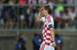 Modric desabafa após goleada sofrida pela Croácia: "Em 20 anos, é a primeira vez que sinto vergonha"