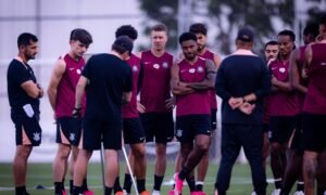 Bastidores do Corinthians têm desgaste entre jogadores e diretoria