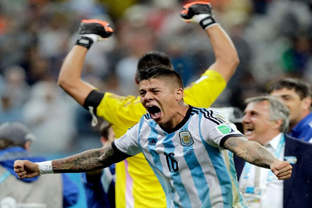 Ex-United e Boca, Marcos Rojo reforça rival do Flamengo