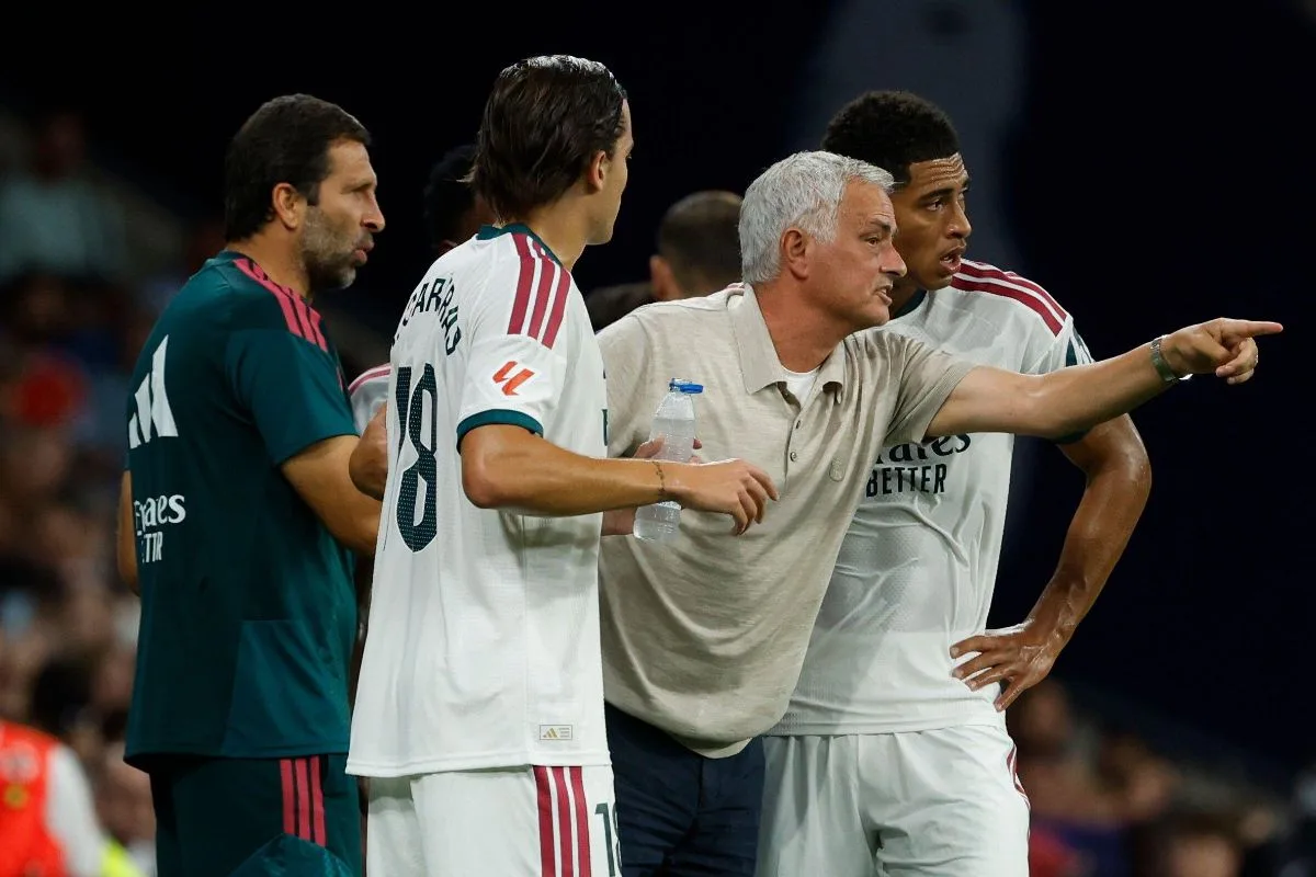 Real Madrid pode demitir Mourinho e contratar Didier Deschamps