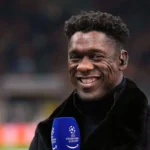 Seedorf se apresenta ao Corinthians e pede apoio da Fiel