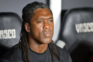 Seedorf manda recado ao Corinthians após entrada no Z-4