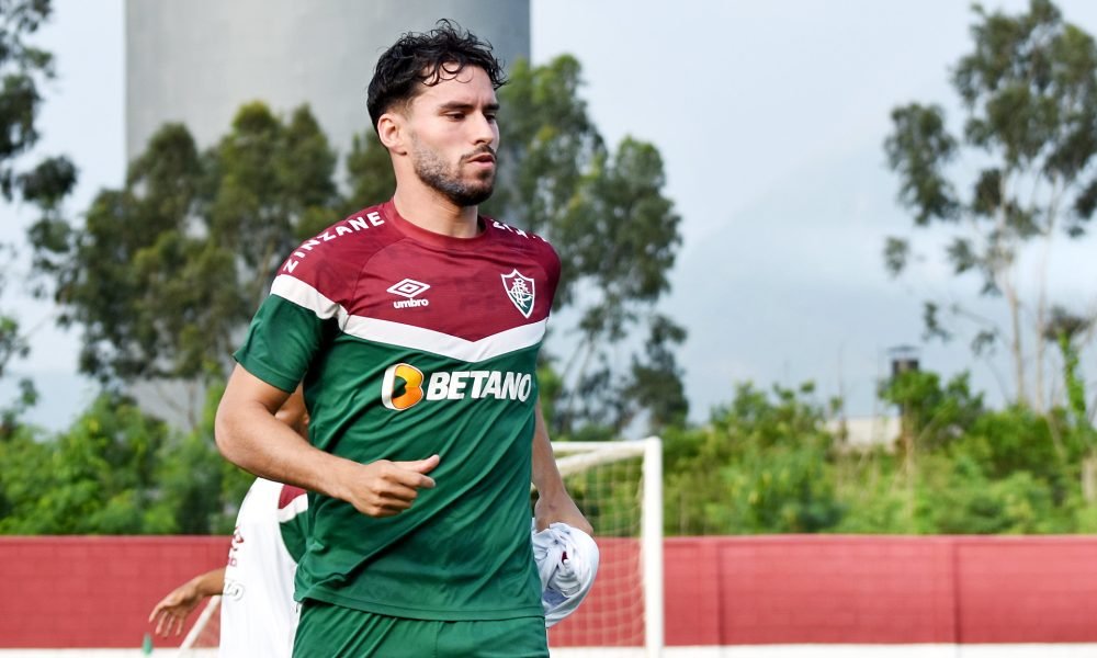 Martinelli sofre lesão no joelho e preocupa Fluminense na reta final da Libertadores