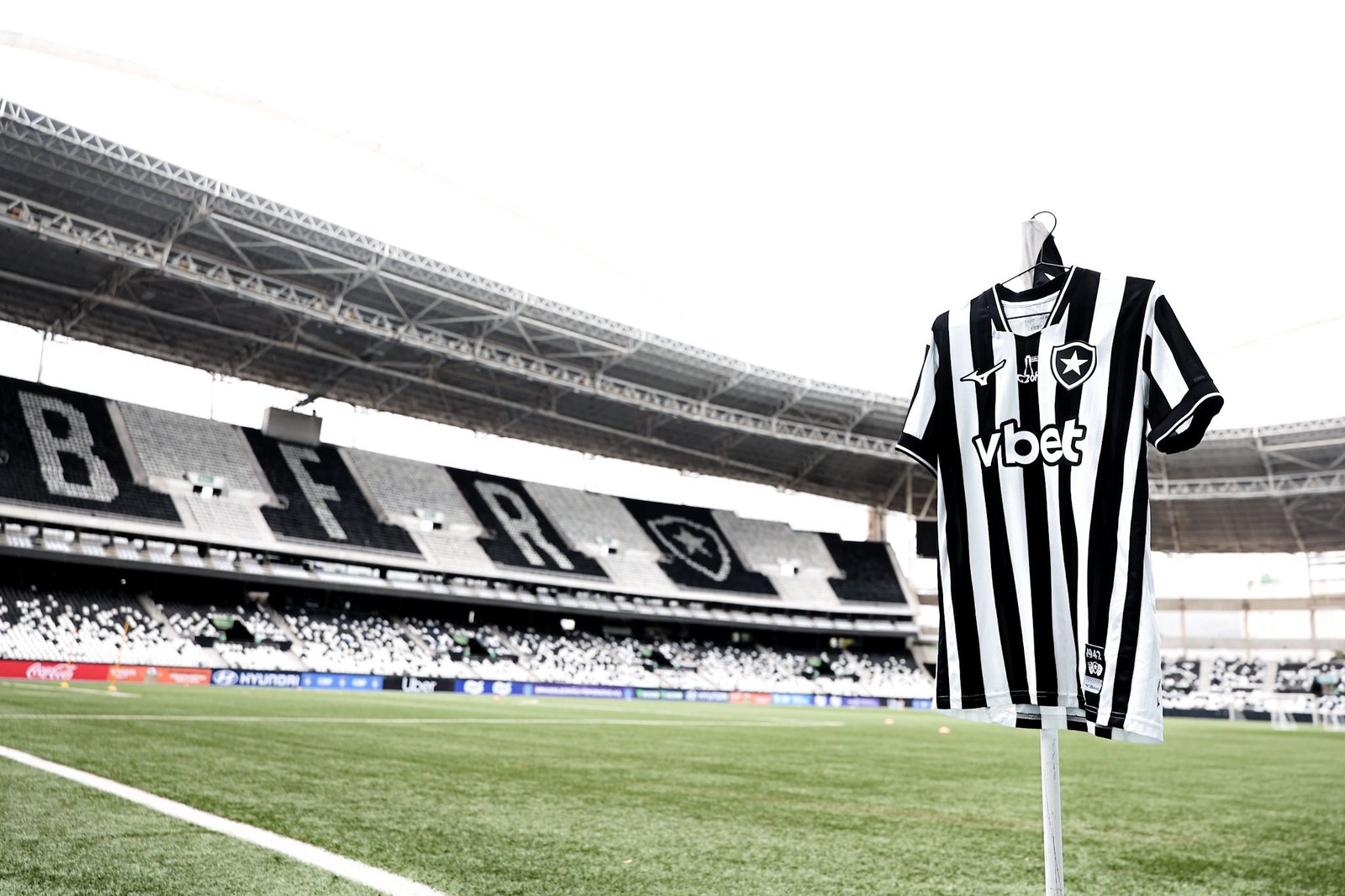 Botafogo x Chapecoense: onde assistir ao vivo, horário e escalações