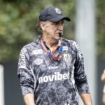 Santos tem preocupação para pegar Fluminense e Cuca testa alternativa