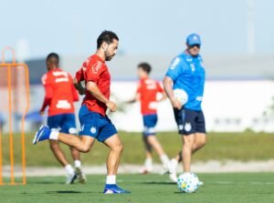 Everton Ribeiro no Bahia: Ceni abre chance para volta ao time titular