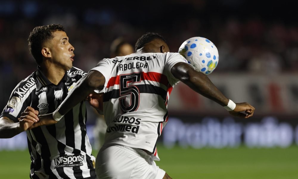 Arboleda lamenta desconcentração do São Paulo após derrota para o Santos
