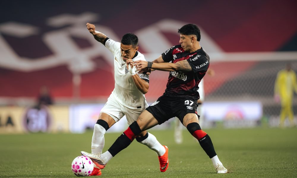 Athletico e Atlético-MG empatam em jogo eletrizante