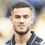 Coutinho reencontra a felicidade no Santos e conquista equipe, diz fonte