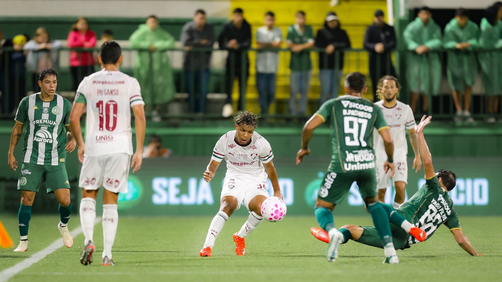 Análise: Fluminense sente ressaca pós-eliminação na Libertadores e liga alerta no Brasileirão
