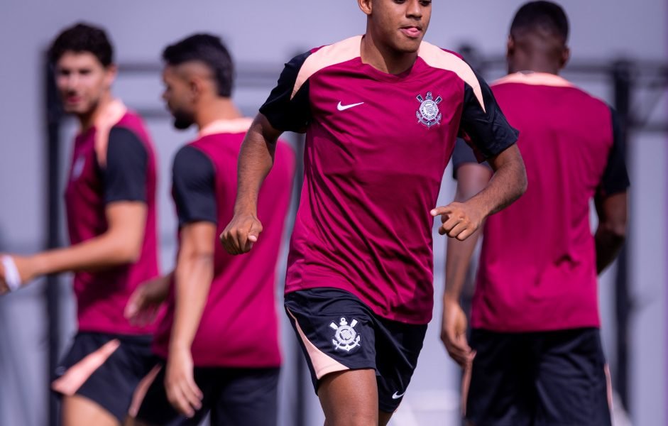 Treino do Corinthians tem três desfalques importantes