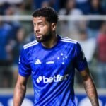 João Marcelo sofre lesão no joelho no clássico e não joga mais nesta temporada