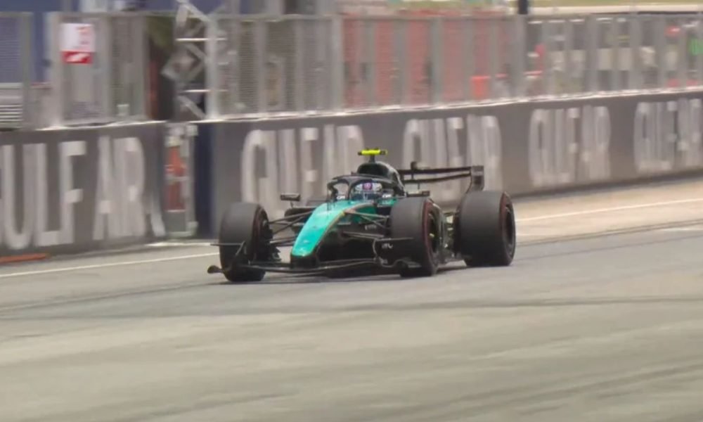Antonelli faz o melhor tempo dos três treinos livres do GP do Bahrein, realizado na Malásia
