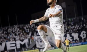 Presidente do Santos garante que tentará permanência de Gabigol: "Vamos sentar de novo"