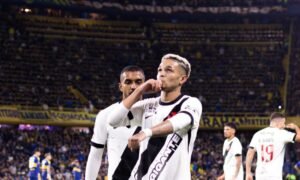 Vasco vence o Boca Juniors em La Bombonera e leva vantagem para o jogo de volta da Sul-Americana